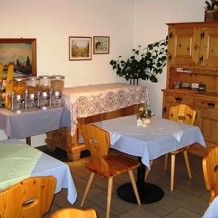 Pensiun Garni Plaz Hotel Scuol Exterior foto