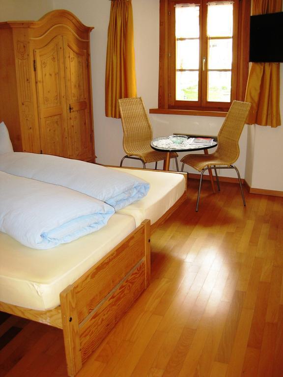 Pensiun Garni Plaz Hotel Scuol Exterior foto